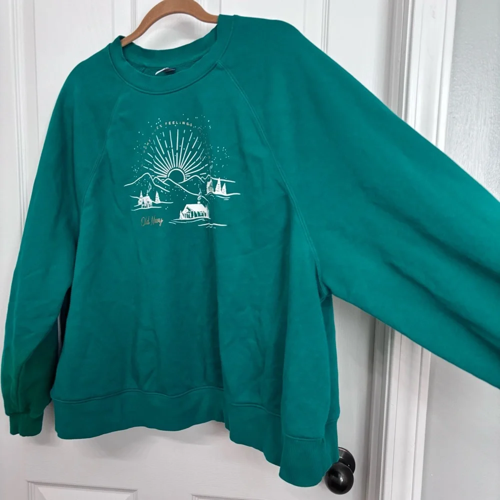 Green Cozy Winter Graphic Sweatshirt | Old Navy 2X - Picture 4 of 9